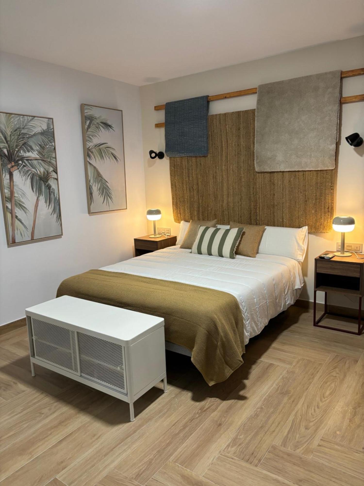 Hotel Los Alamos Boutique Plasencia Exterior photo